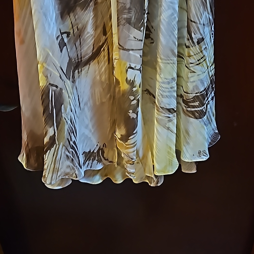 Dress - Picture 3 of 4